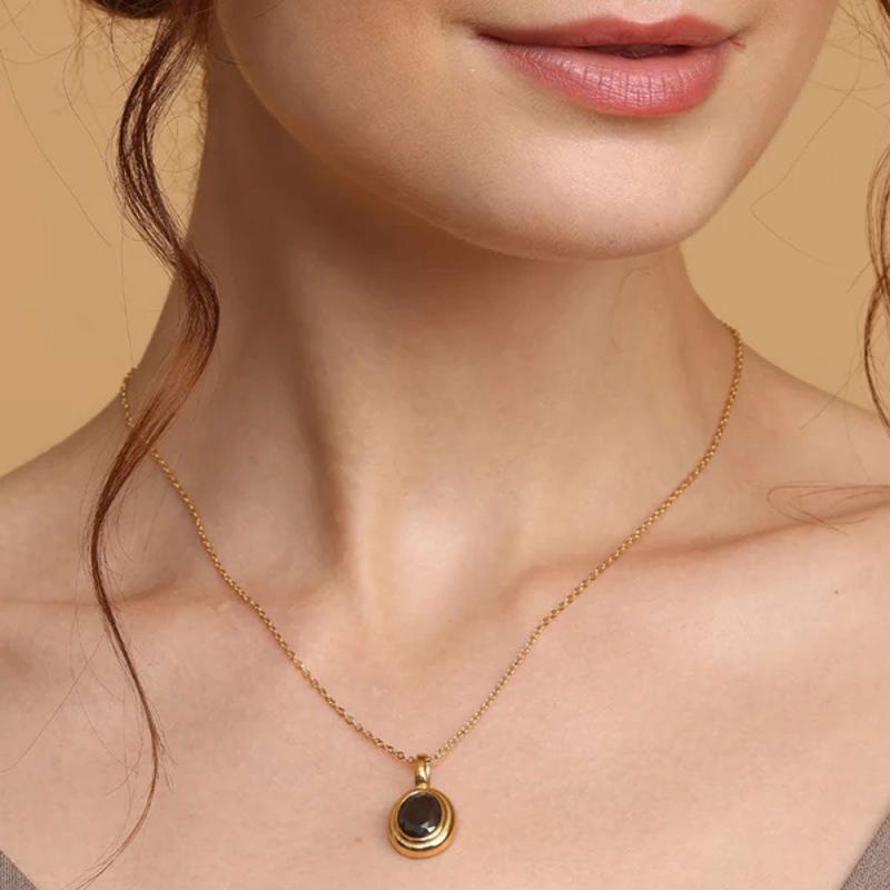 Black Emerald Oval Pendant Necklaces