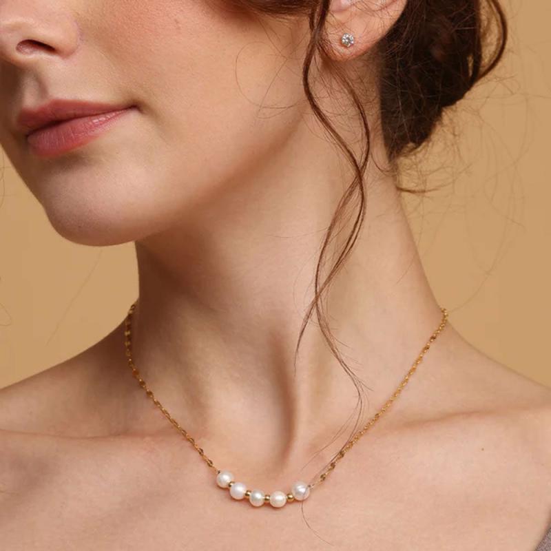 Pearl Lip Chain Necklace Necklaces